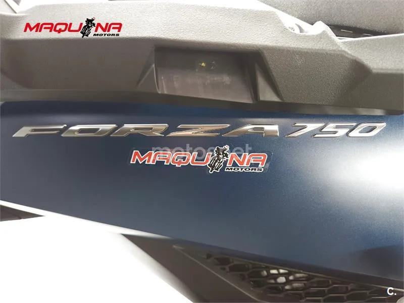 Honda Forza 750 – Vista 12