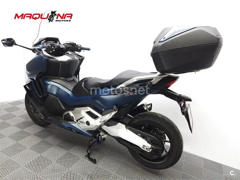 Honda Forza 750 – Vista 18