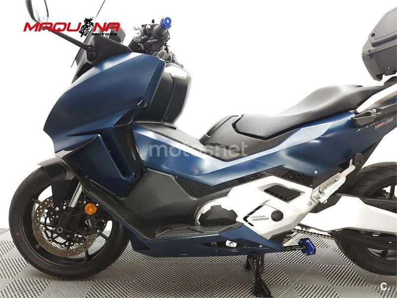 Honda Forza 750 – Vista 20