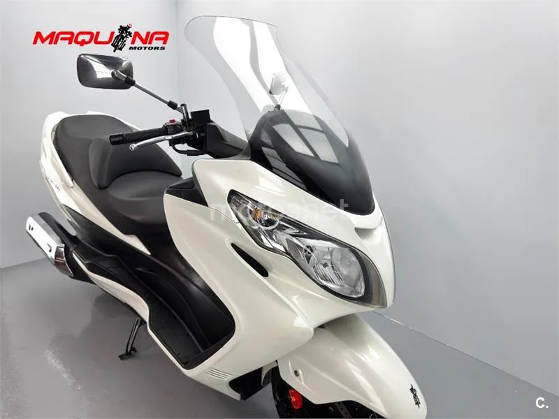 Suzuki Burgman 400 – Vista 3