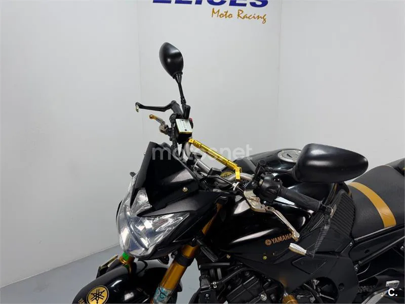 Yamaha FZ8 – Vista 4