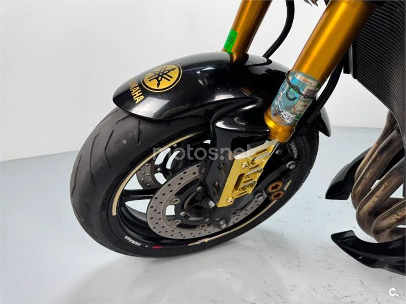 Yamaha FZ8 – Vista 5