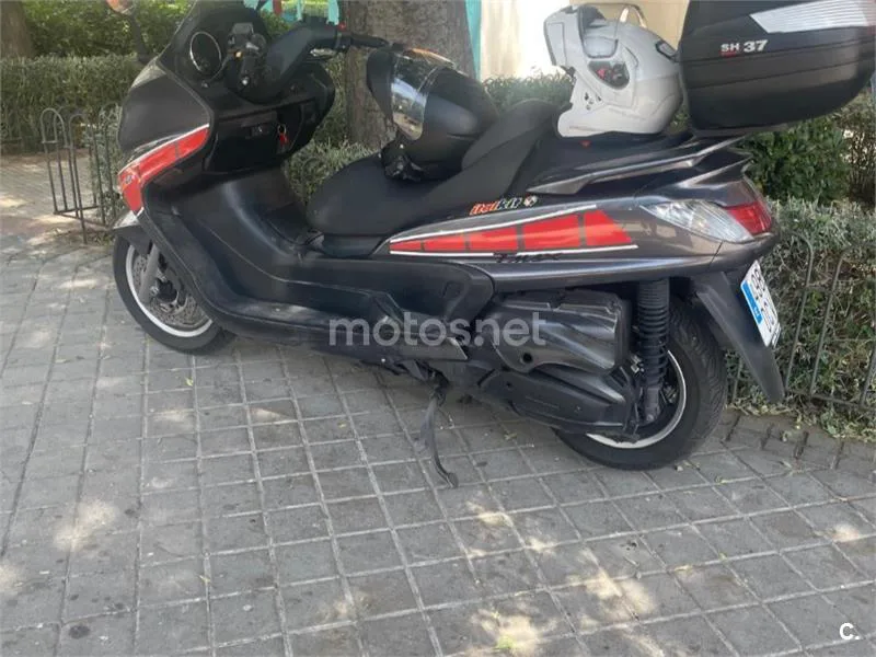 Yamaha Majesty 400 – Vista 2