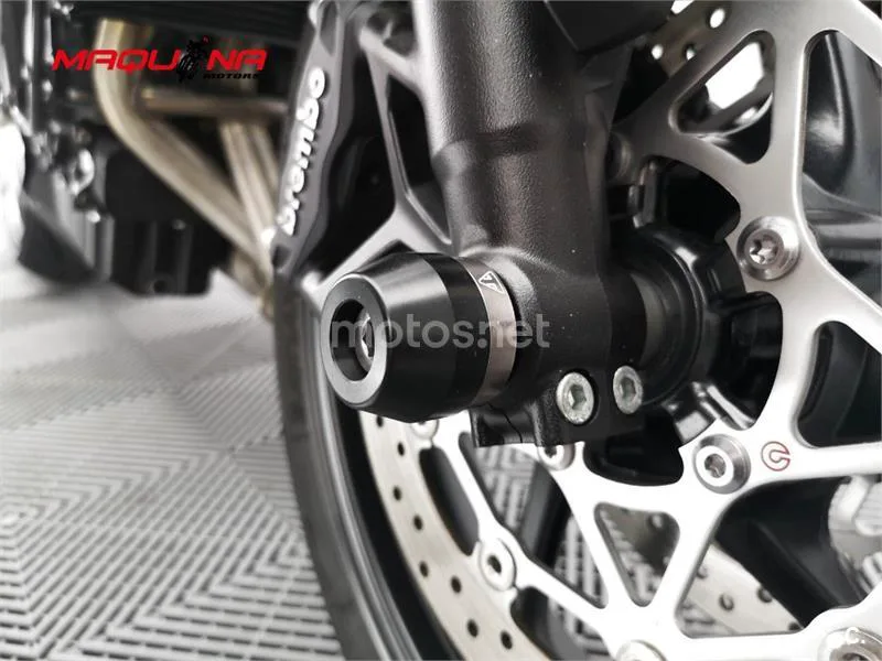 Triumph Street Triple 765 – Vista 15