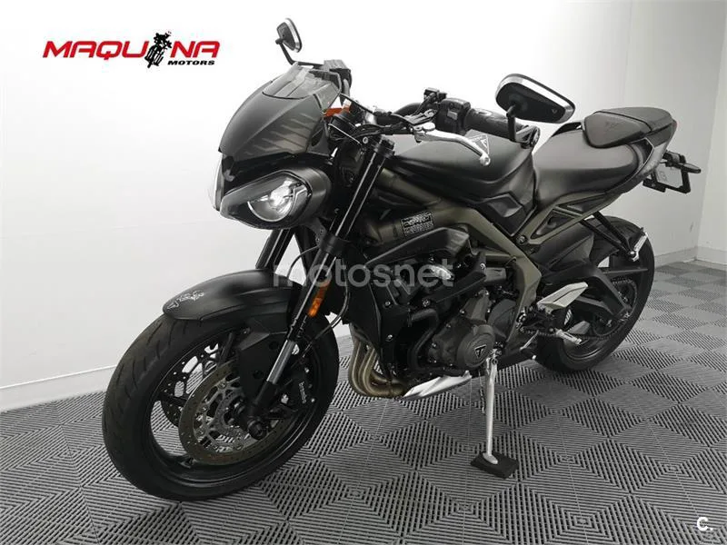 Triumph Street Triple 765 – Vista 20