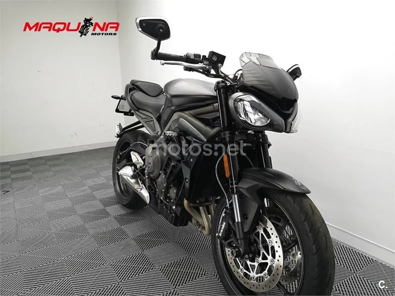 Triumph Street Triple 765 – Vista 3