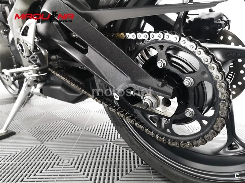 Triumph Street Triple 765 – Vista 23