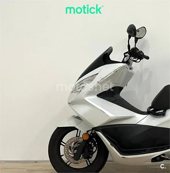 Honda PCX 125 – Vista 7