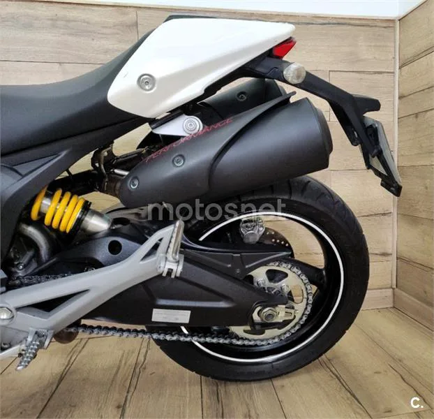 Ducati Monster 696 – Vista 9