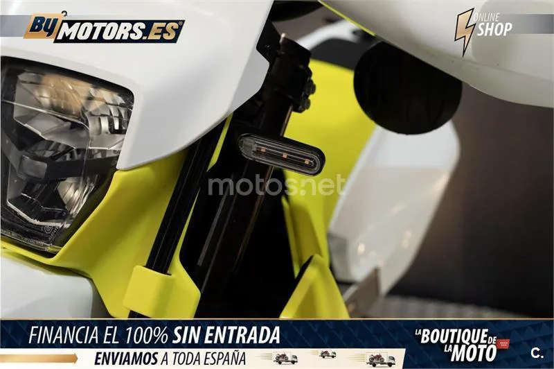 Husqvarna 701 Supermoto – Vista 25