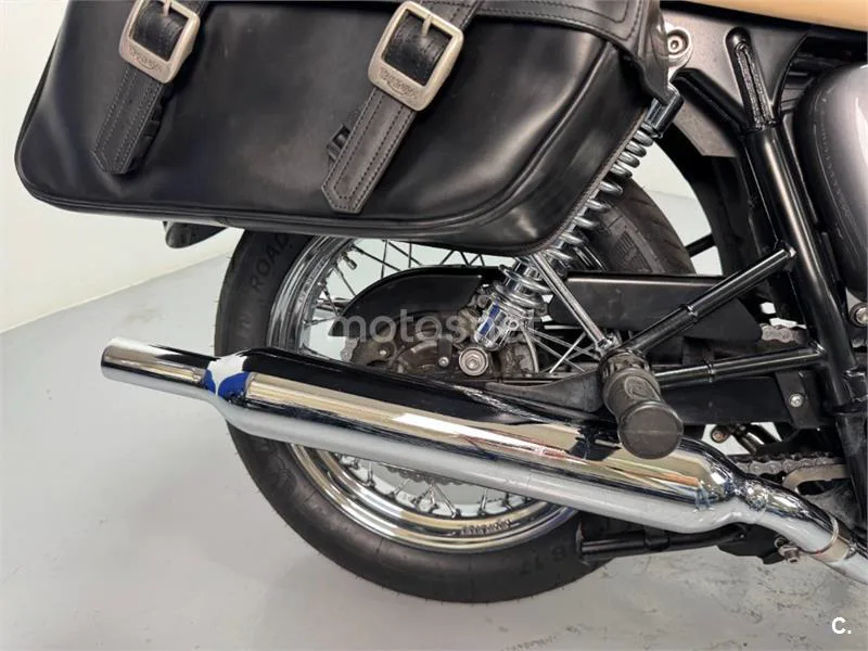Triumph Bonneville T100 – Vista 20