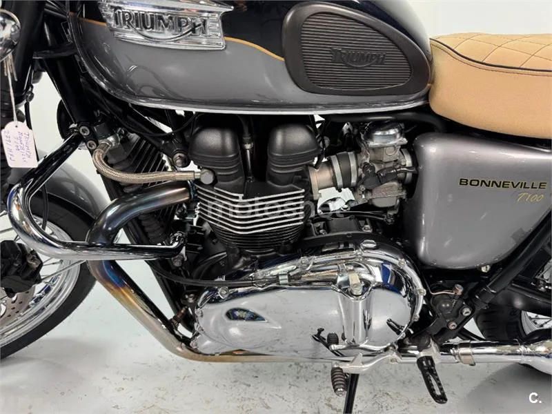 Triumph Bonneville T100 – Vista 6