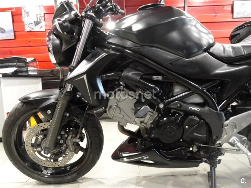 Suzuki SV 650 – Vista 5