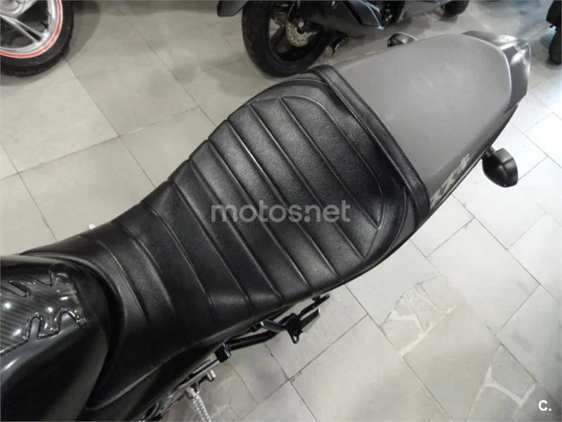 Suzuki SV 650 – Vista 8