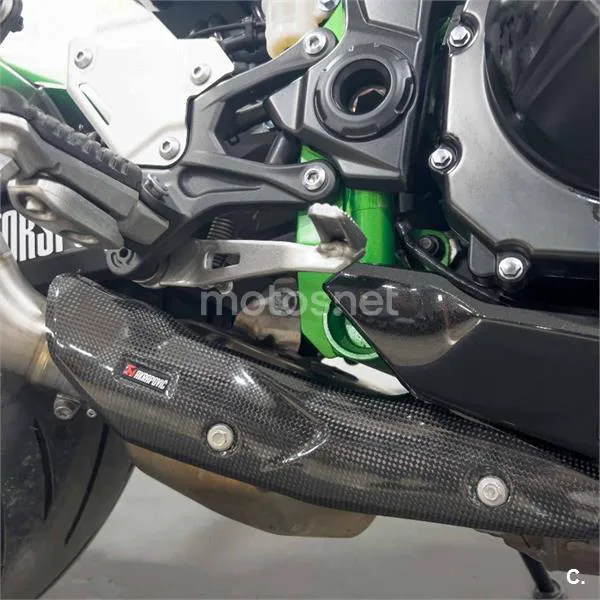 Kawasaki Z900 – Vista 11