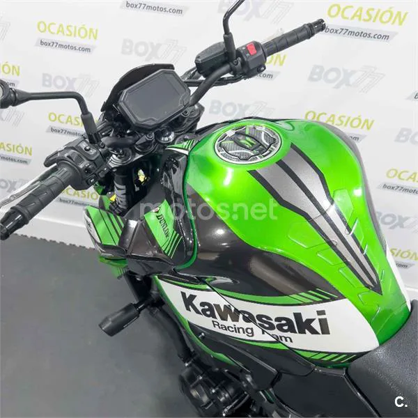 Kawasaki Z900 – Vista 15