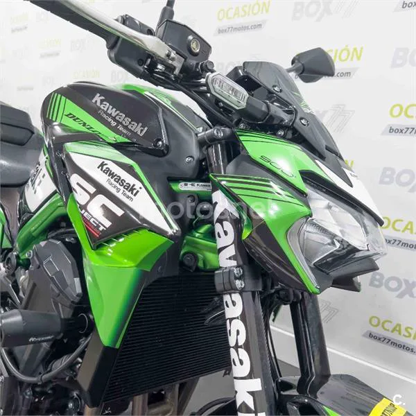Kawasaki Z900 – Vista 23