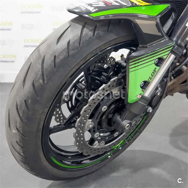 Kawasaki Z900 – Vista 25