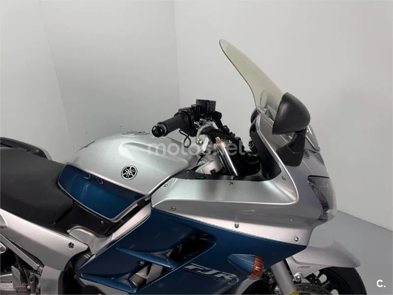 Yamaha FJR 1300 – Vista 14