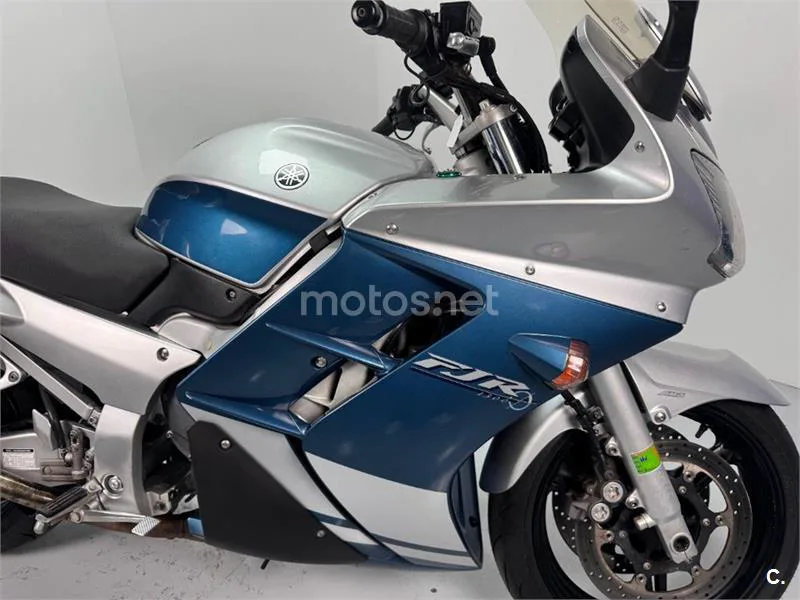 Yamaha FJR 1300 – Vista 15