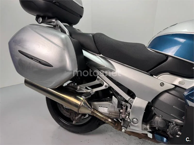 Yamaha FJR 1300 – Vista 18