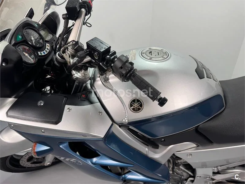 Yamaha FJR 1300 – Vista 6