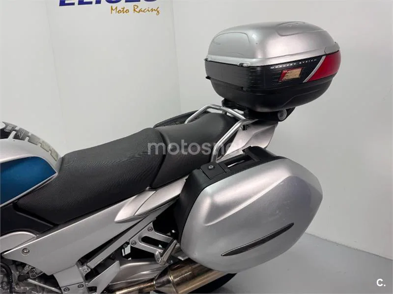 Yamaha FJR 1300 – Vista 8