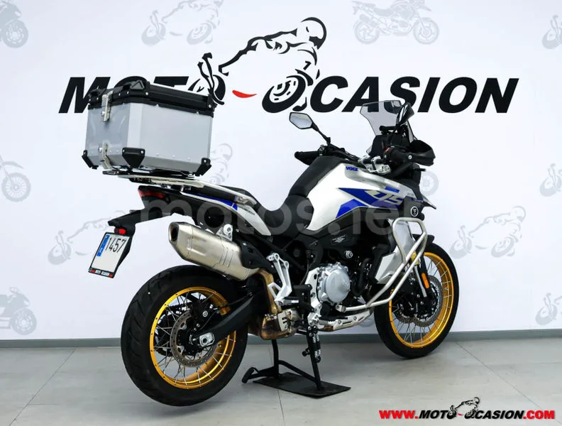 Voge 900 DSX – Vista 3