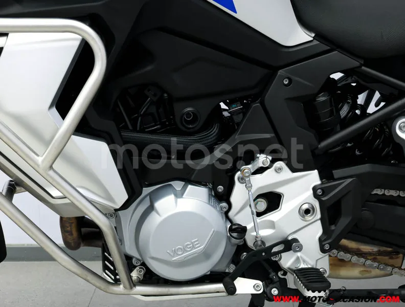 Voge 900 DSX – Vista 9