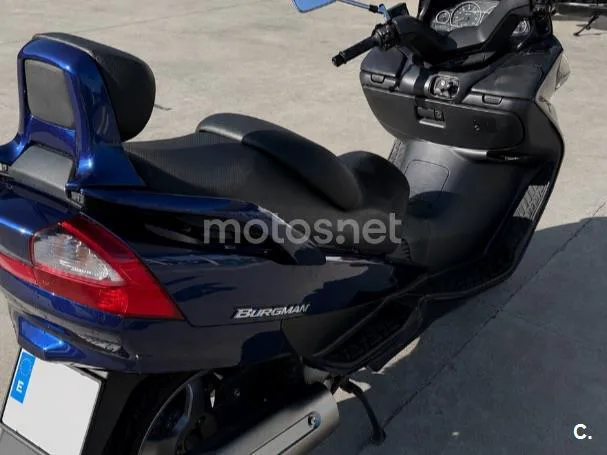 Suzuki Burgman 400 – Vista 10