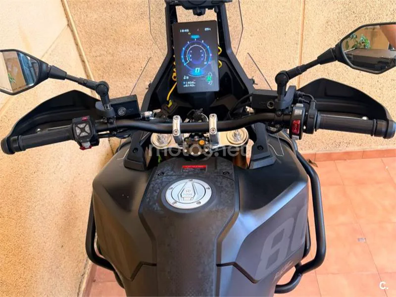 Voge DS 800 Rally – Vista 8