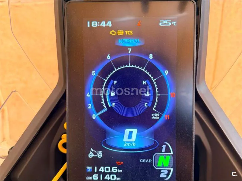 Voge DS 800 Rally – Vista 9