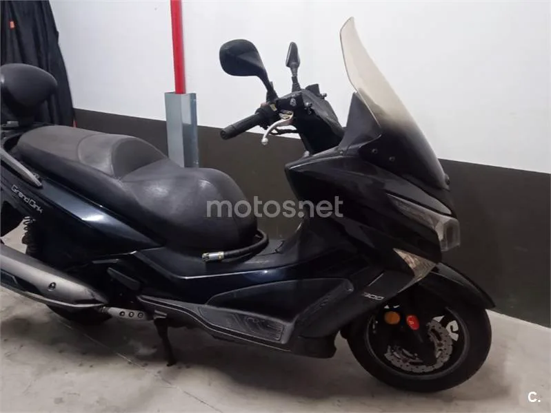 Kymco Grand Dink 300 – Vista 5