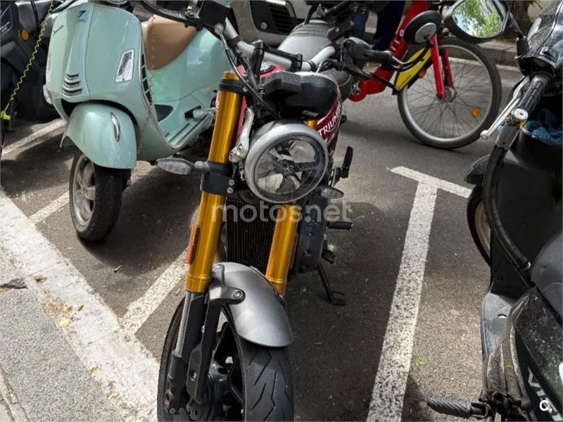 Triumph Speed 400 – Vista 2