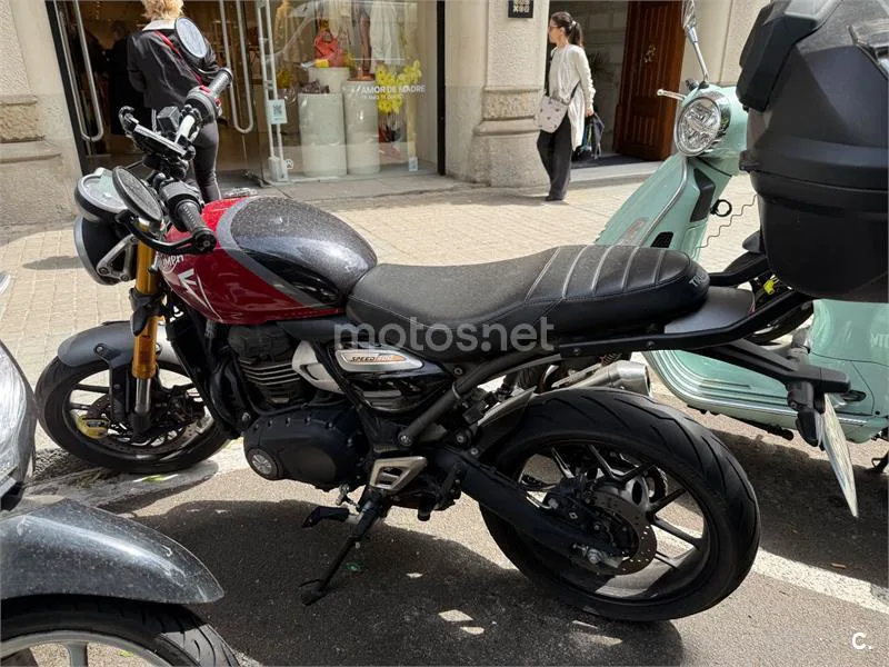 Triumph Speed 400 – Vista 3