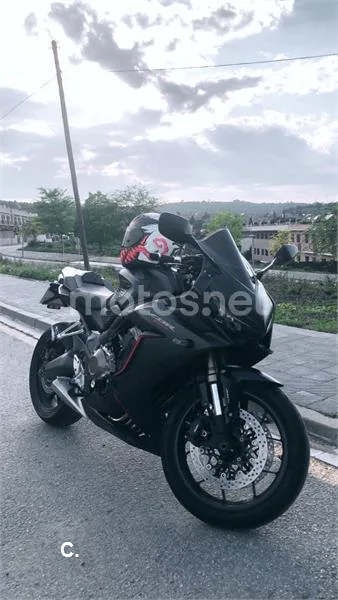 Honda CBR 650 R – Vista 3