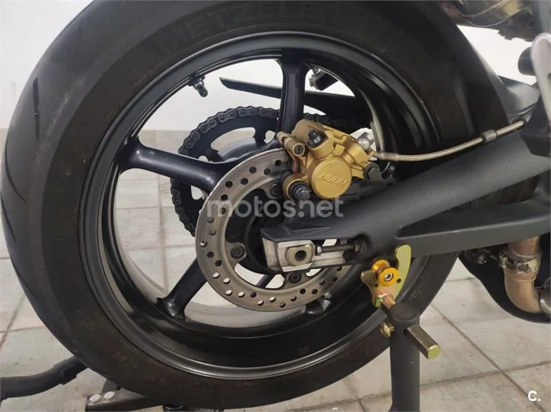 Triumph Street Triple R – Vista 11