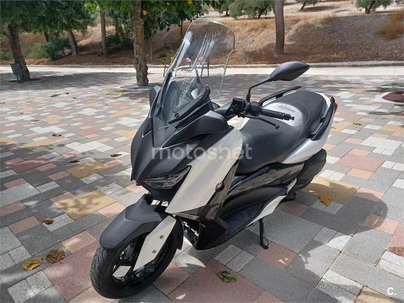 Yamaha XMAX 300 – Vista 6