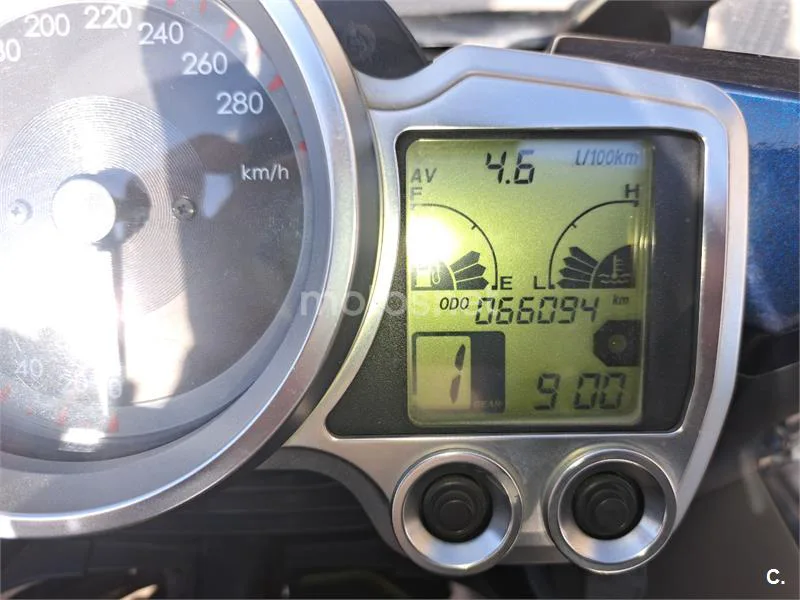 Yamaha FJR 1300 – Vista 6