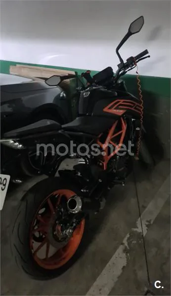 KTM 125 – Vista 6