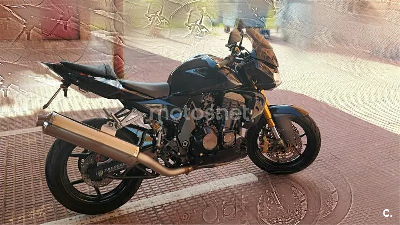 Kawasaki Z750 – Vista 4