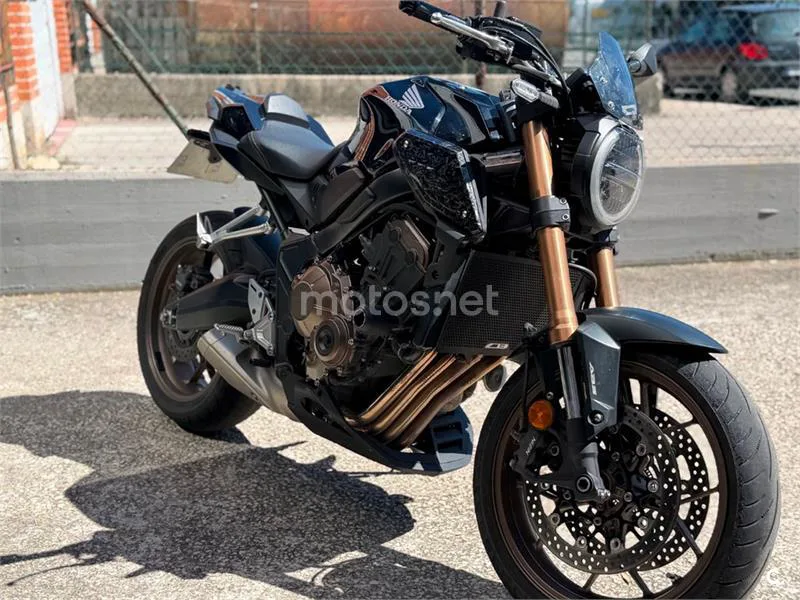 Honda CB 650 R – Vista 4