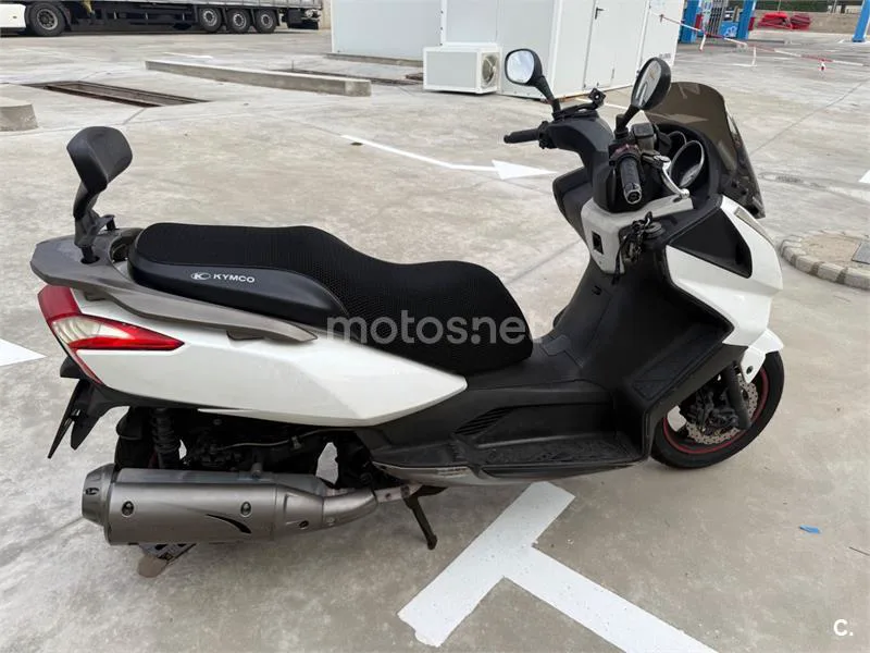 Kymco Super Dink 300 – Vista 6