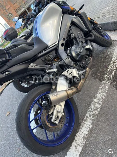 Yamaha MT-09 – Vista 5