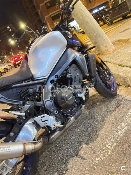Yamaha MT-09 – Vista 6