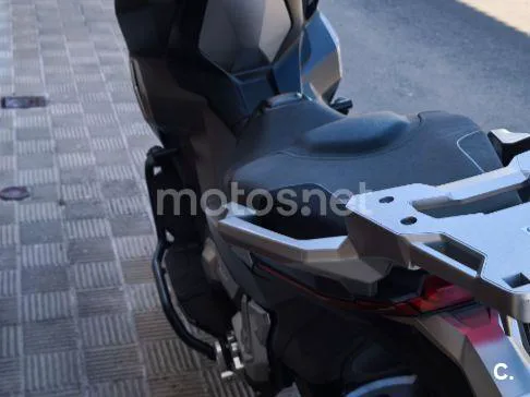 Honda X-ADV – Vista 7