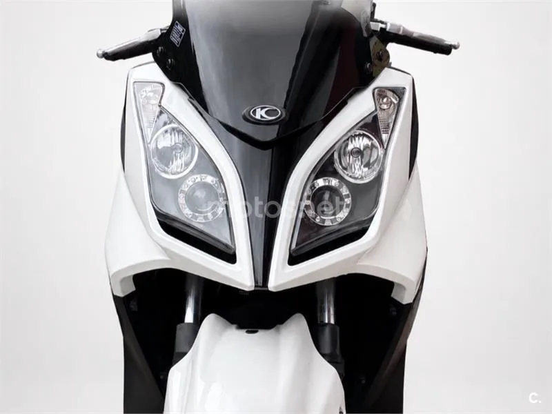 Kymco Super Dink 125 – Vista 2
