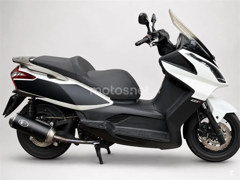 Kymco Super Dink 125 – Vista 3