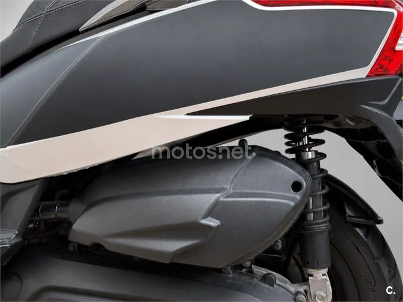 Kymco Super Dink 125 – Vista 6
