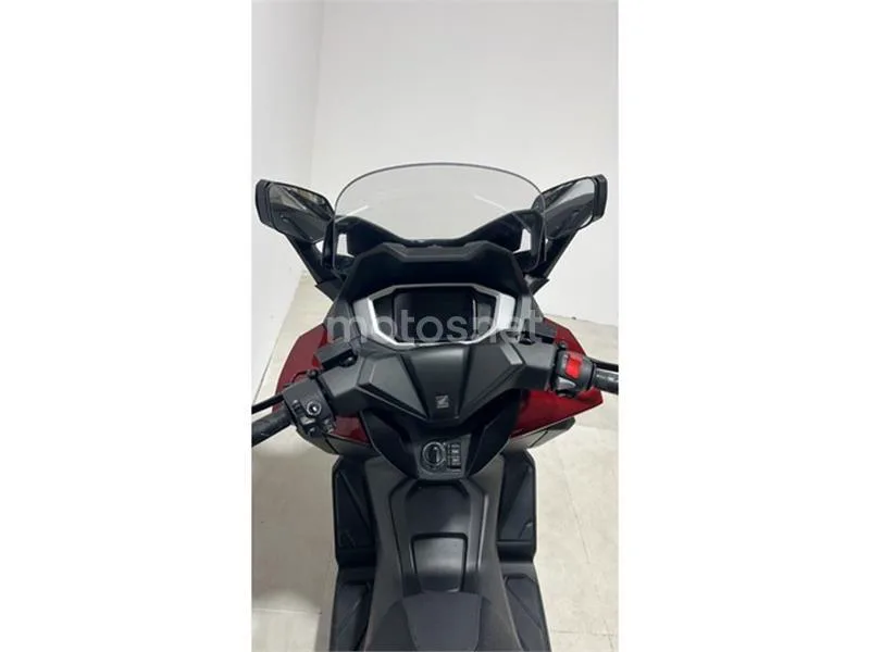 Honda Forza 350 – Vista 5